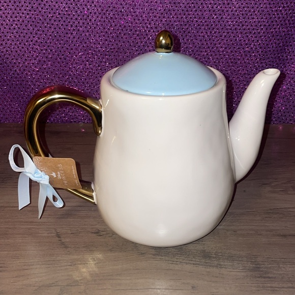 🆕💜 ON HOLD Cinderella Tea Pot ON HOLD - Picture 3 of 5